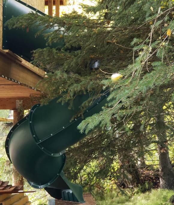 The Eagle'S Nest Treehouse Cabin Palmer Exterior photo